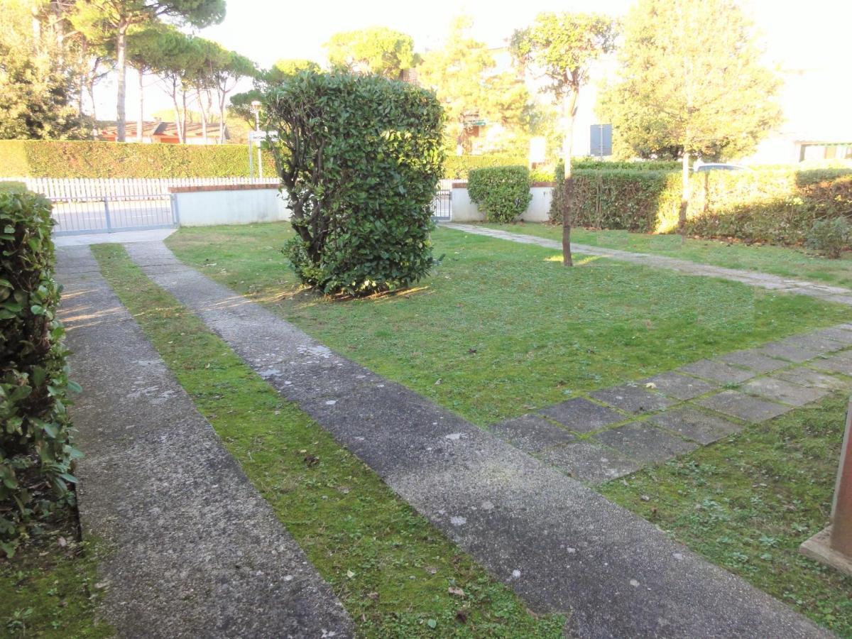 Villa Agavi 3 Bibione Bagian luar foto